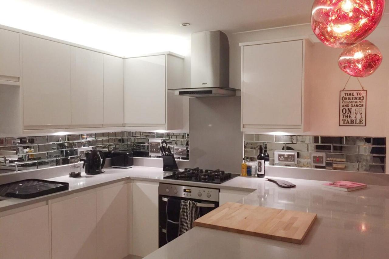 Spacious 1 Bedroom Split Level Old Pub Conversion Tower Bridge London Exterior photo